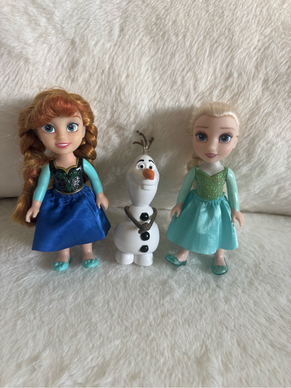 Disney Frozen Mini Dolls Anna, Elsa & Olaf - Blue, Teal, White